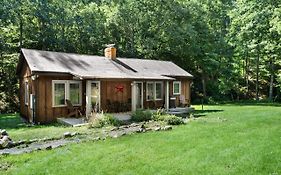 River Access W Hot Tub, Grill, Wifi, & Fire Pit!
